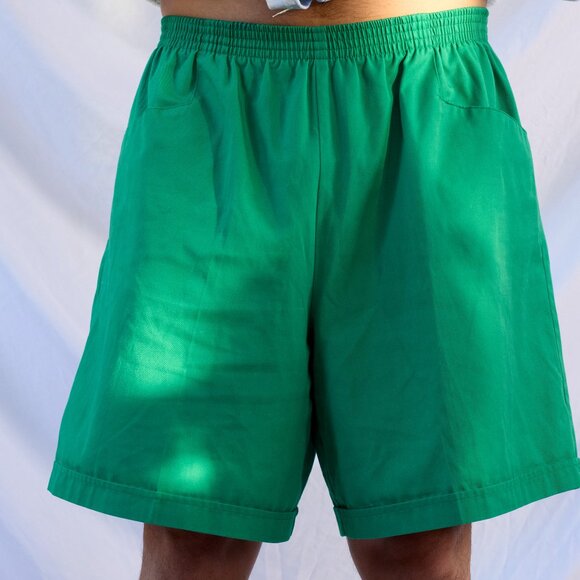 Vintage green shorts - Picture 2 of 3